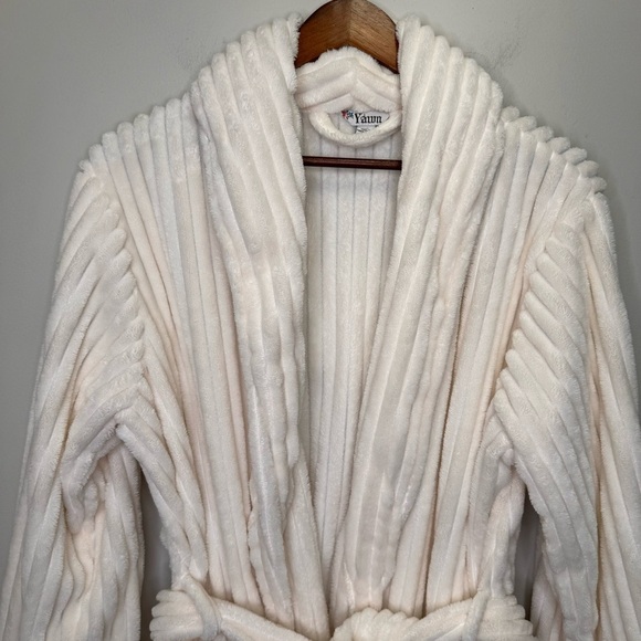 Yawn Off White Cream Robe Size Large Neutral Loungewear Lounging Comfy Cozy - Picture 3 of 11